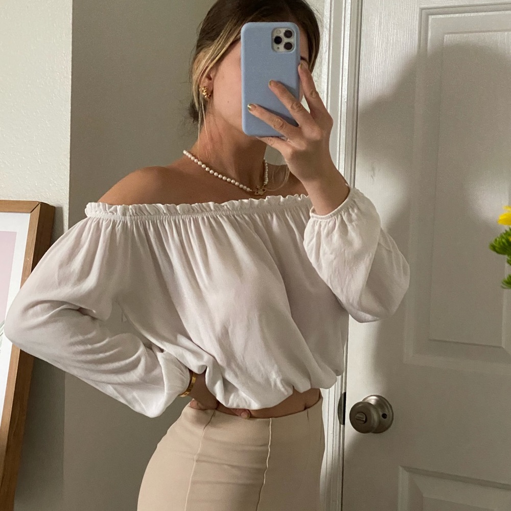 John Galt by brandy Melville white top